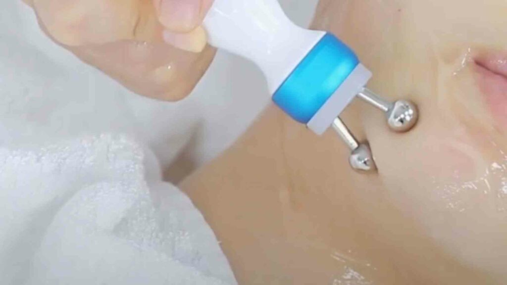 15-in-1ハイドラフェイシャルデバイスの使用方法 HydroRevive Pro 15-in-1 総合スキンケア 3