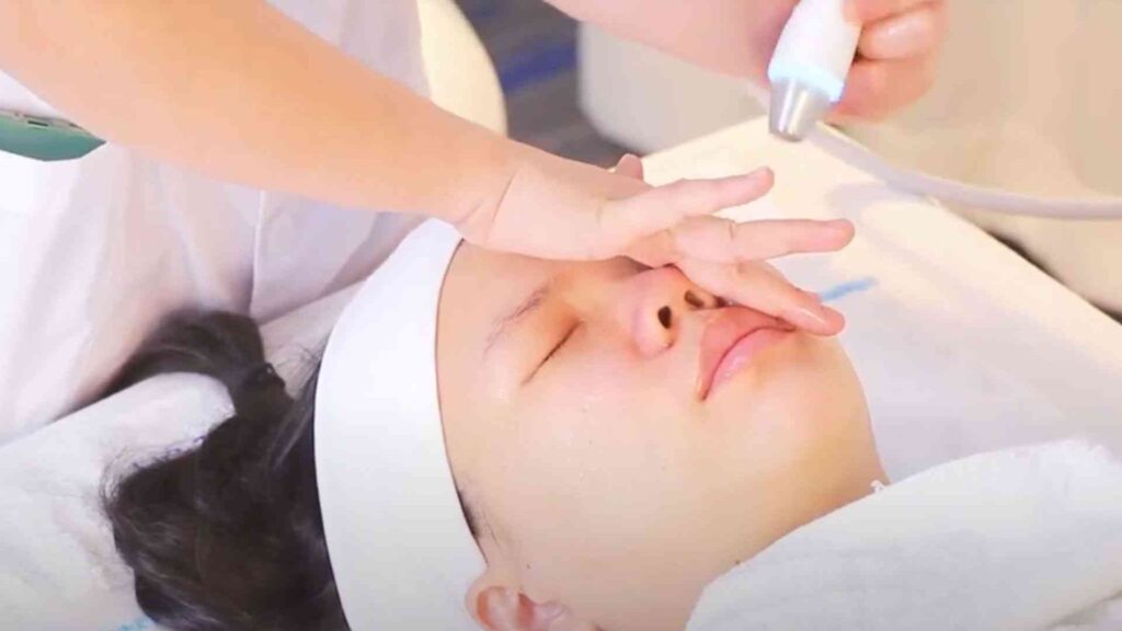 Smart Ice Blue 7-in-1 フェイシャルマシンの使用ステップバイステップガイド (7)